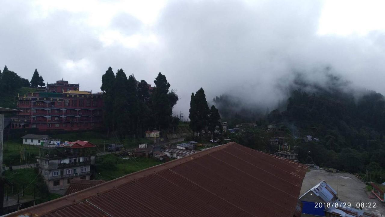 Tibet Homestay Rishop ภายนอก รูปภาพ