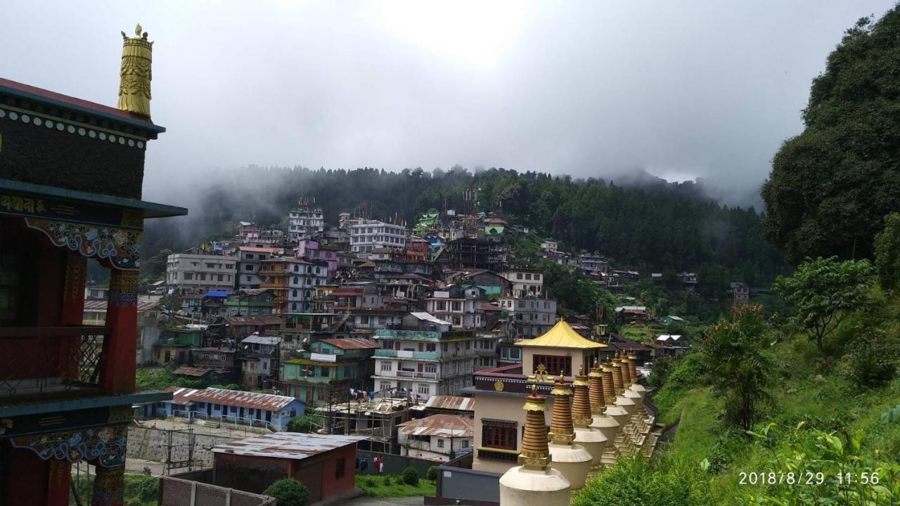 Tibet Homestay Rishop ภายนอก รูปภาพ