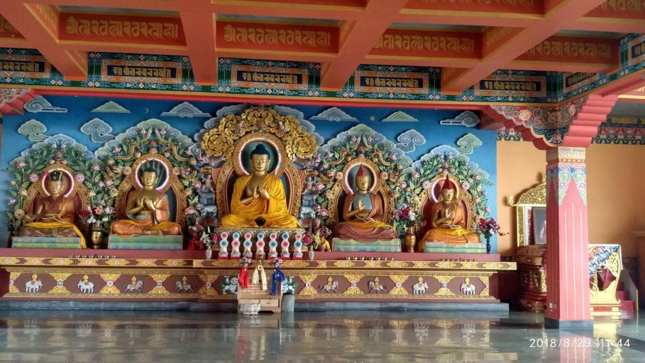 Tibet Homestay Rishop ภายนอก รูปภาพ