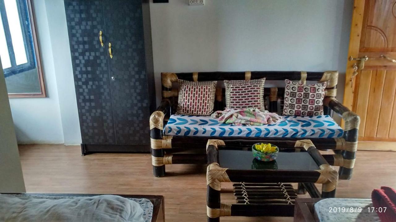 Tibet Homestay Rishop ภายนอก รูปภาพ